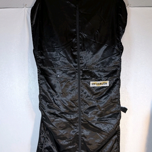 Jeff Hamilton & Caesars Palace Black Garment Bag - Picture 6 of 7